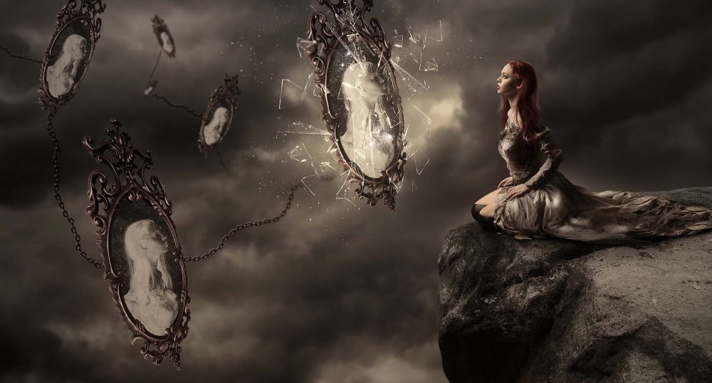 Отражение в зеркале мистика