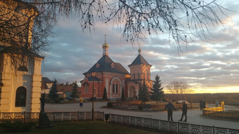 Владимирский храм Оптина