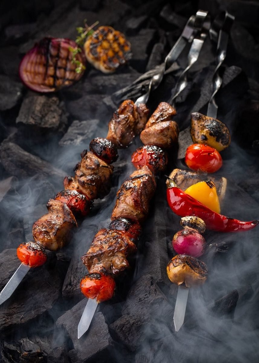 Шашлык с овощами на шампурах