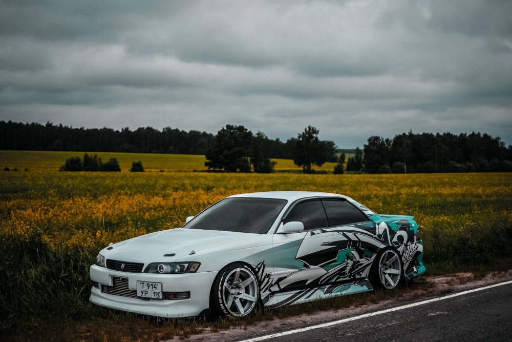 Фиолетовая машина дрифт