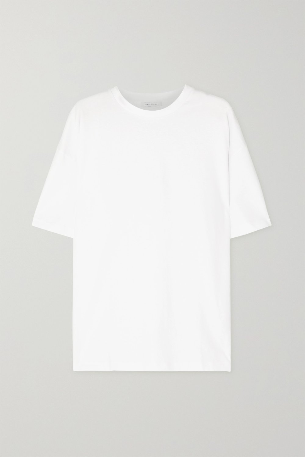 Футболка белая на прозрачном фоне