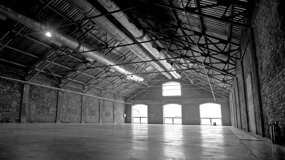 Съемочный ангар