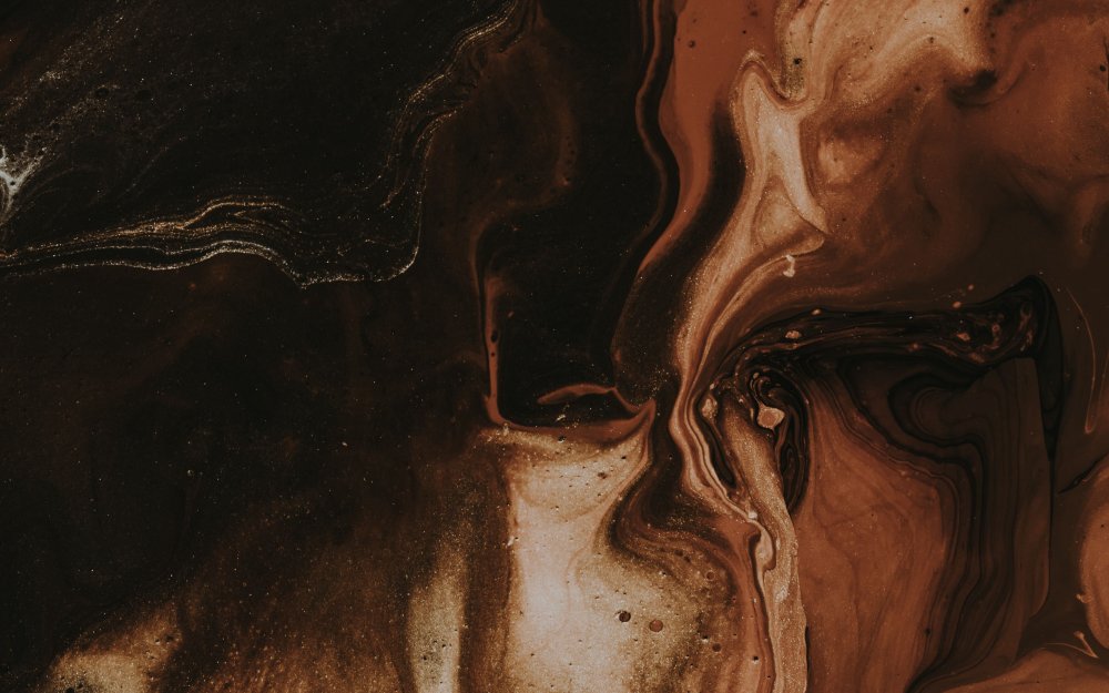 Цветы в коричневых тонах