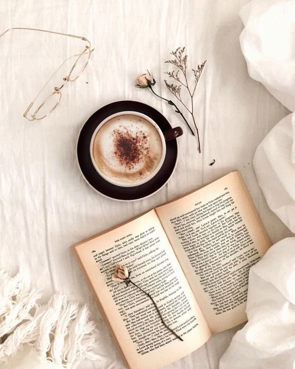 Коричневый коллаж