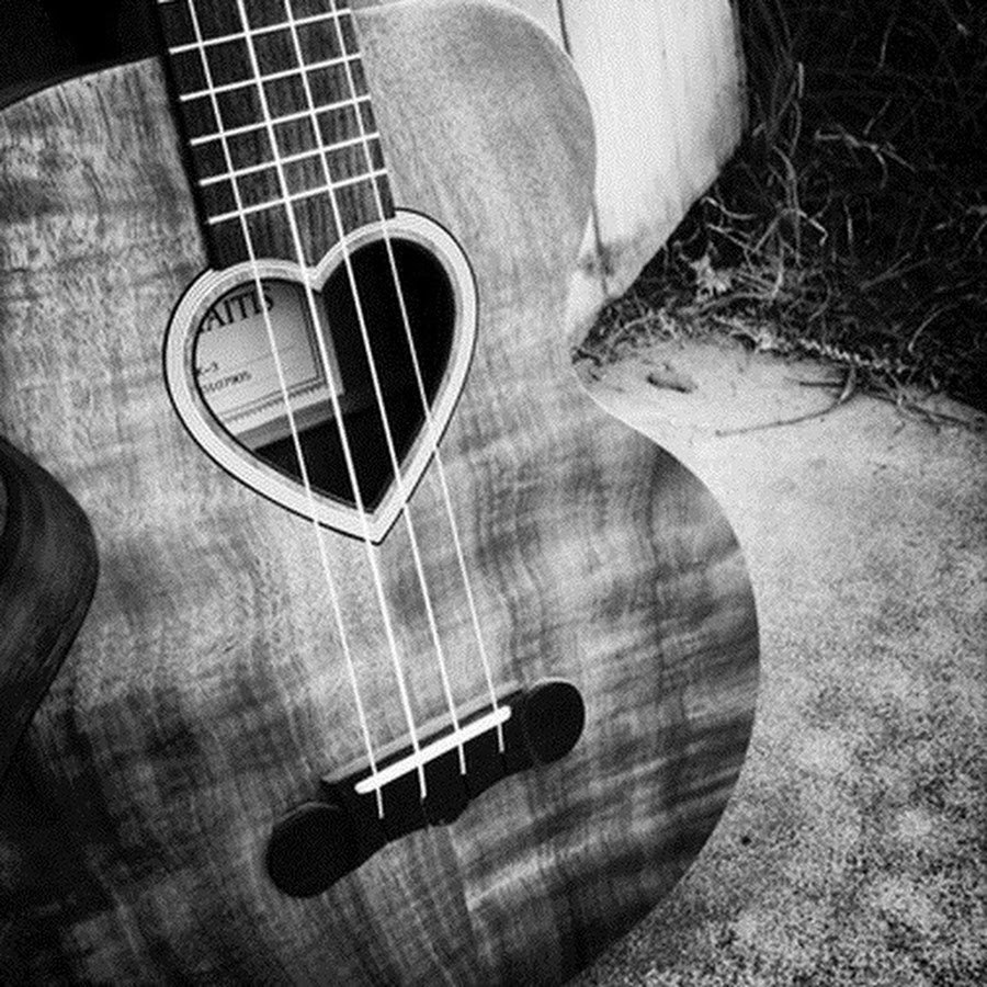 Картинки связанные с гитарой