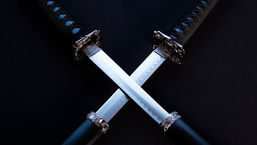 Готические символы