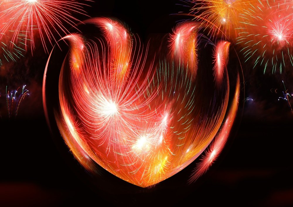 Фейерверк в форме сердца