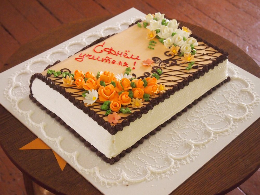 Торт прямоугольный кремовый