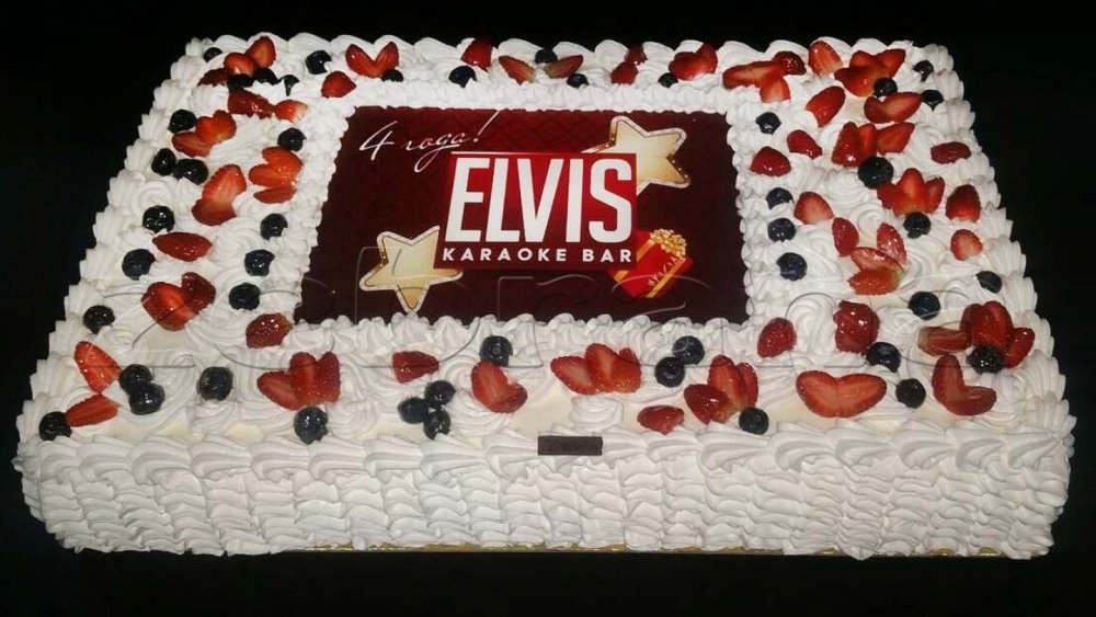 Торт прямоугольный кремовый