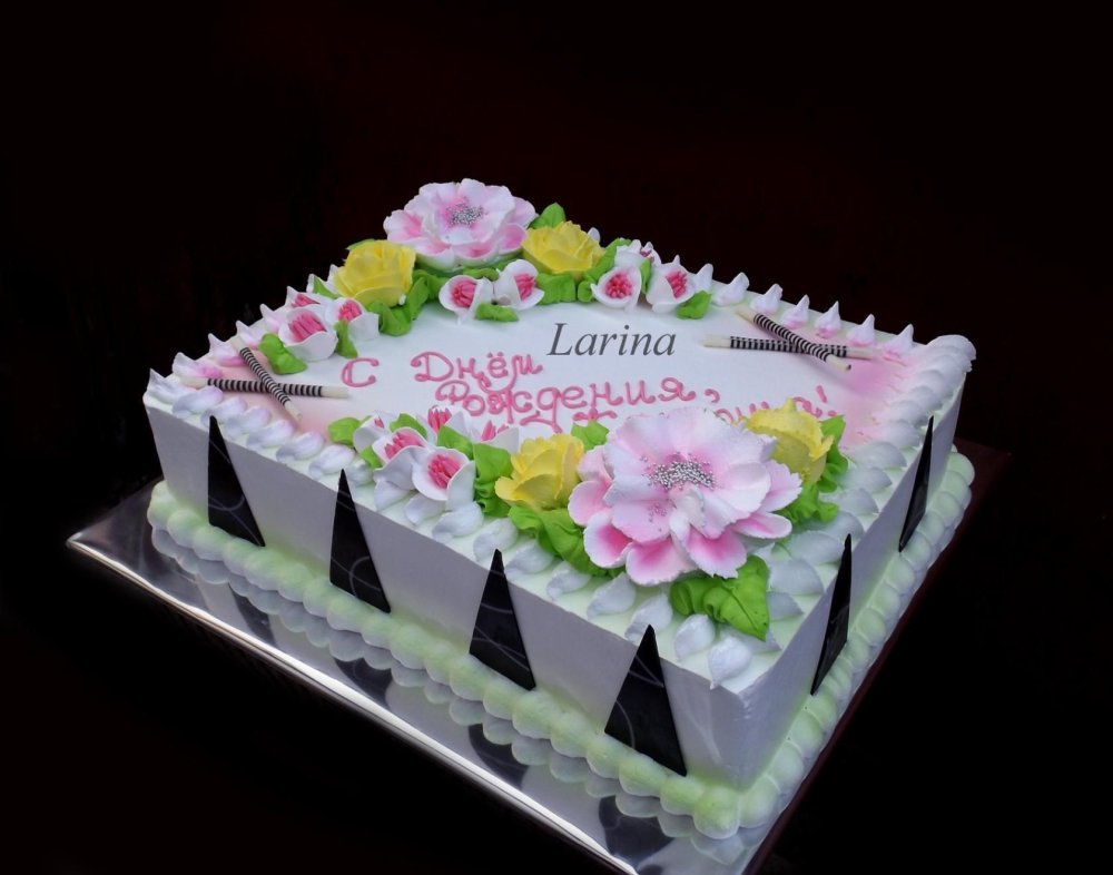 Прямоугольный торт нежный