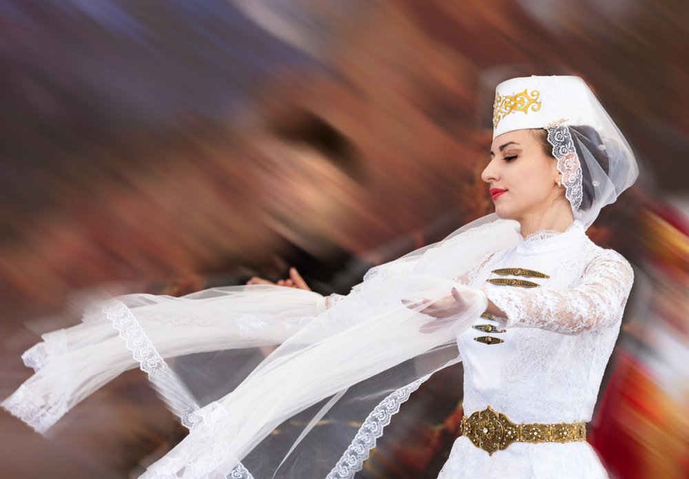 Осетинка в национальном костюме