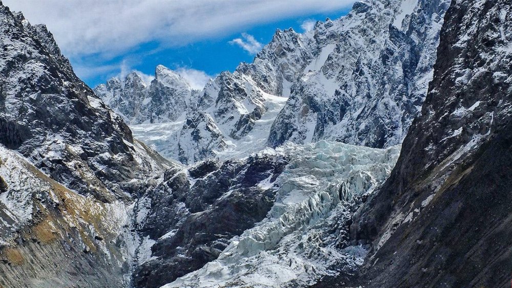Ледник цей в Северной Осетии