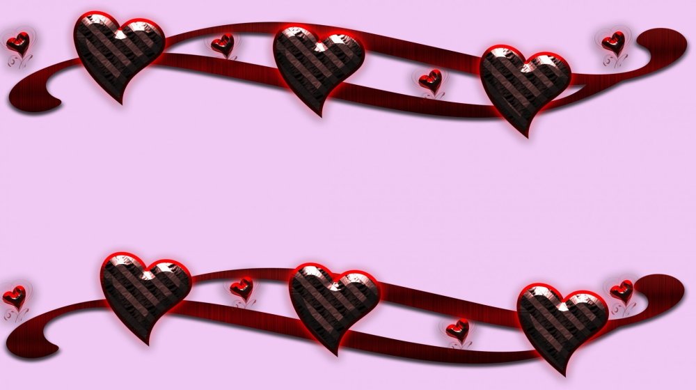 Сердце на деревянном столе