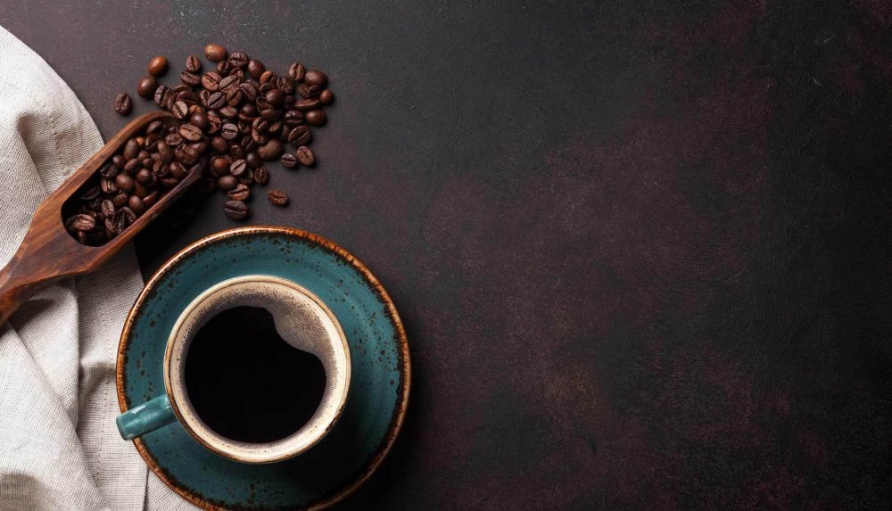 Кружка кофе с брызгами