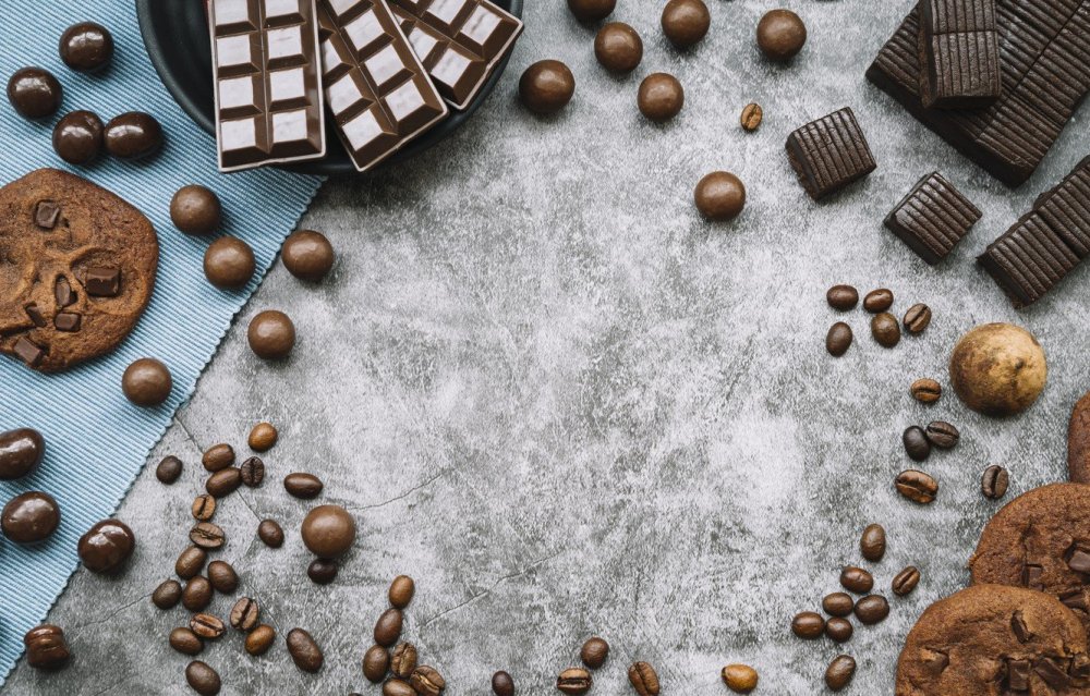 Чашка кофе с кексом