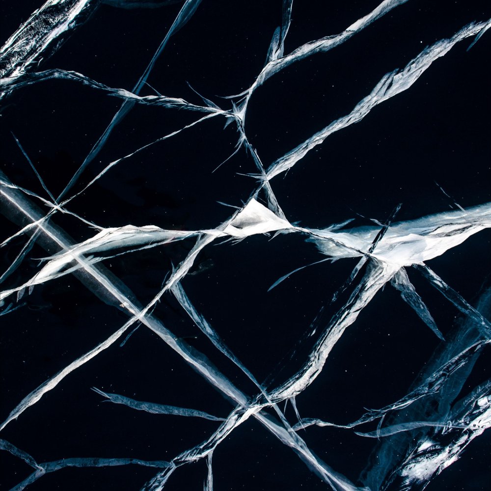 Трещина на экране айфона