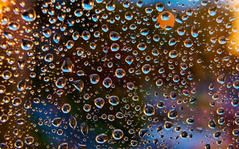 Дождь в окне