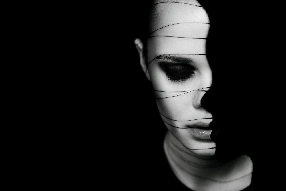 Человек дым арт