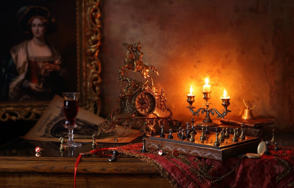 Свеча старинная