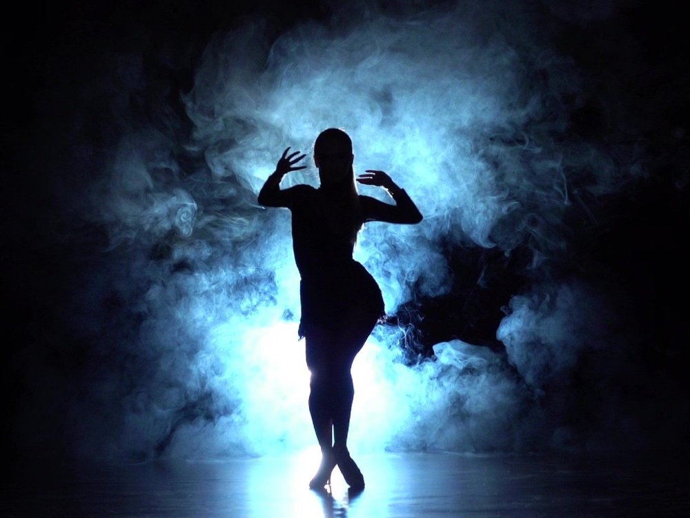 Танцы девушек