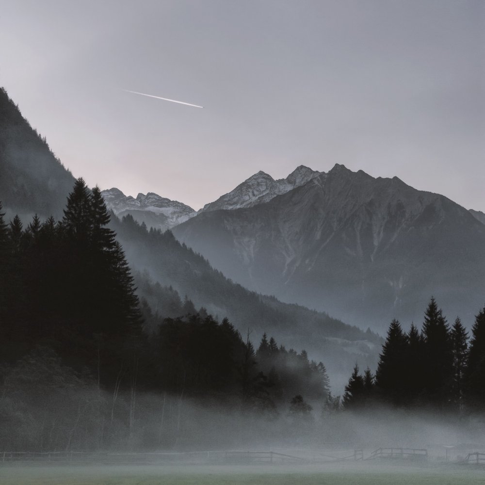 Горы Минимализм темные