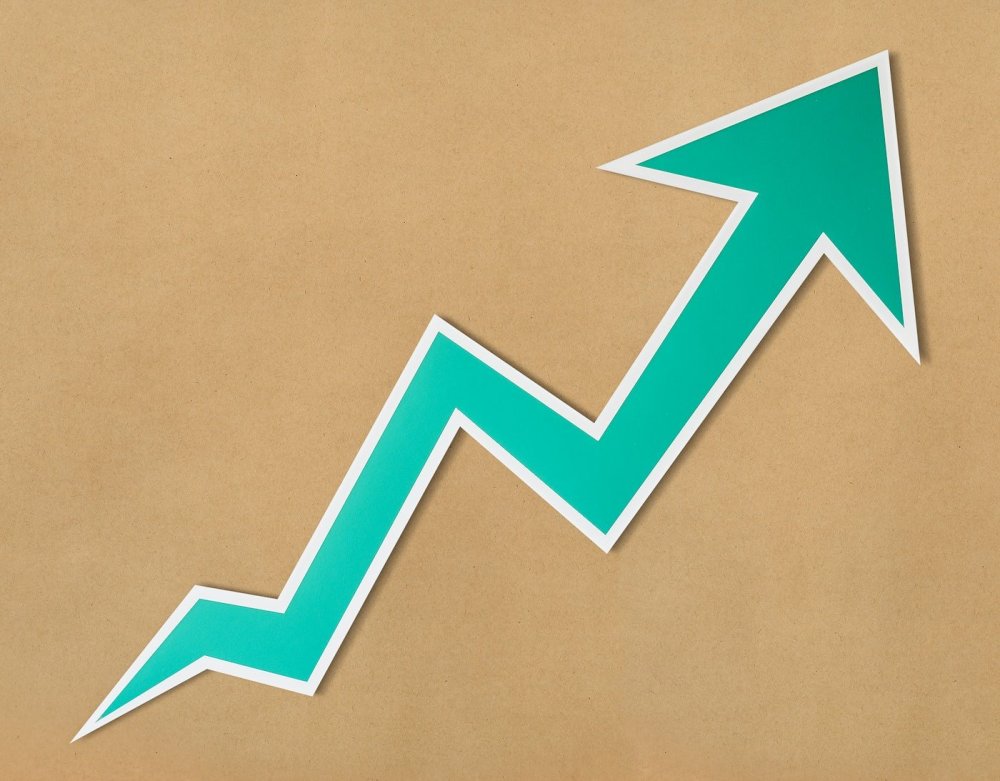 Зеленая стрелка вверх без фона