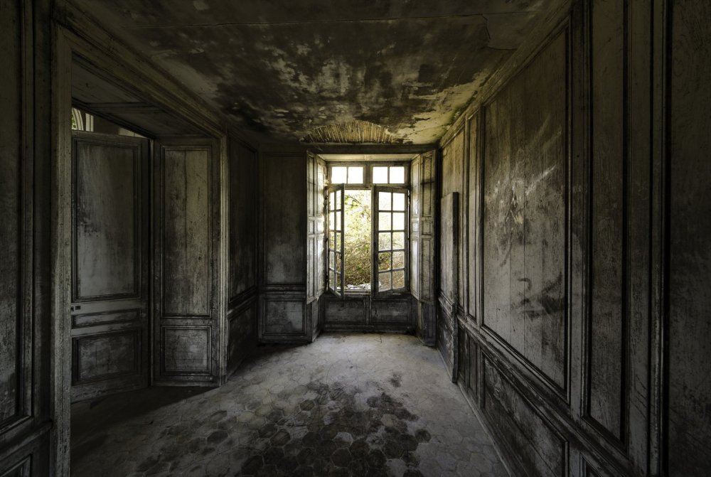Заброшенная комната