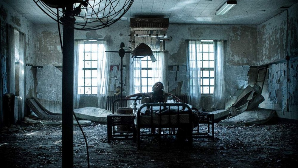 Готика замок Дракулы внутри