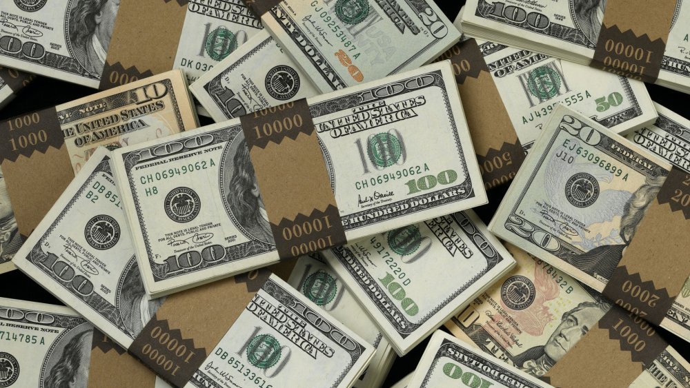 Пачка денег