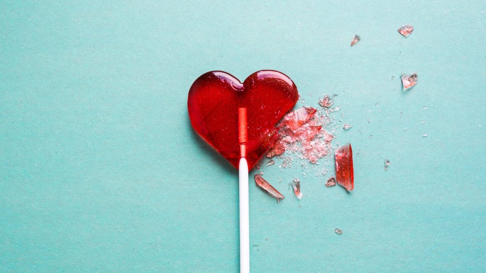 Аватарка разбитое сердце