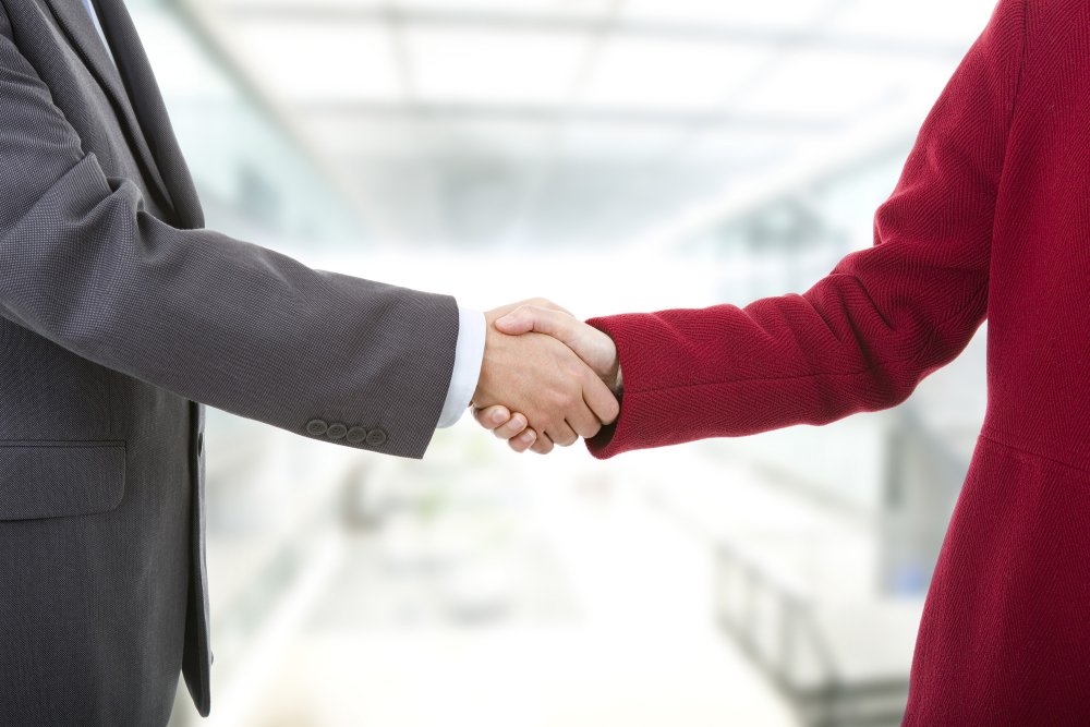 Мужское пожатие рук