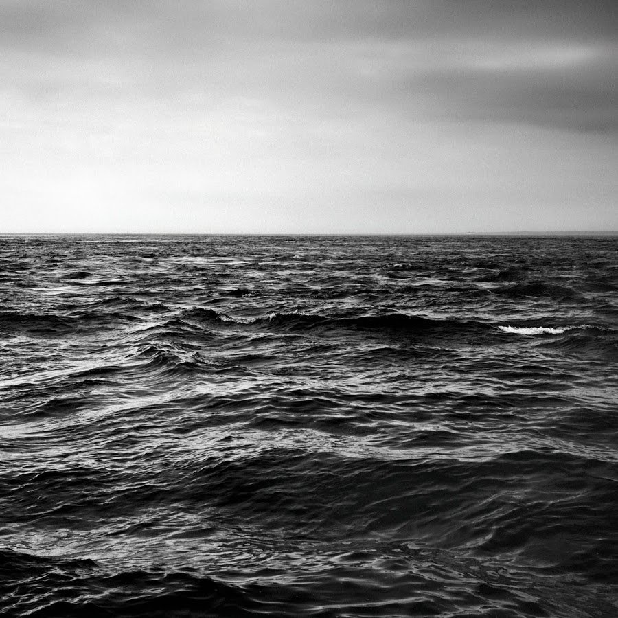 Море черного цвета