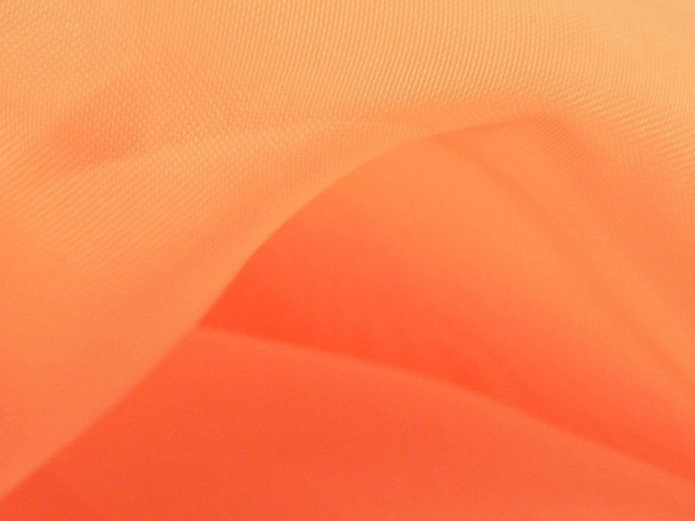 Нежно оранжевый цвет