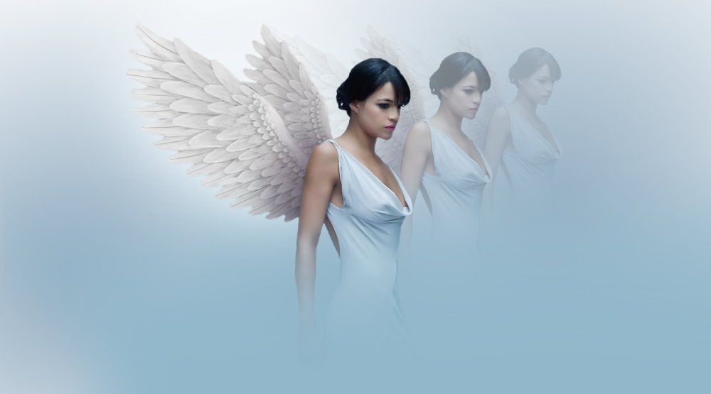 Белый ангел с черными глазами