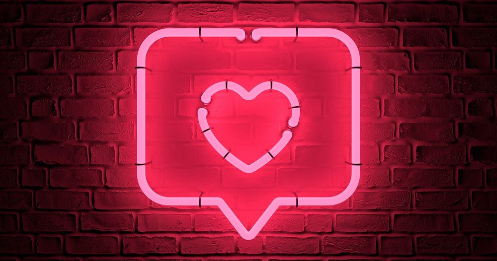 Серый фон с сердечками