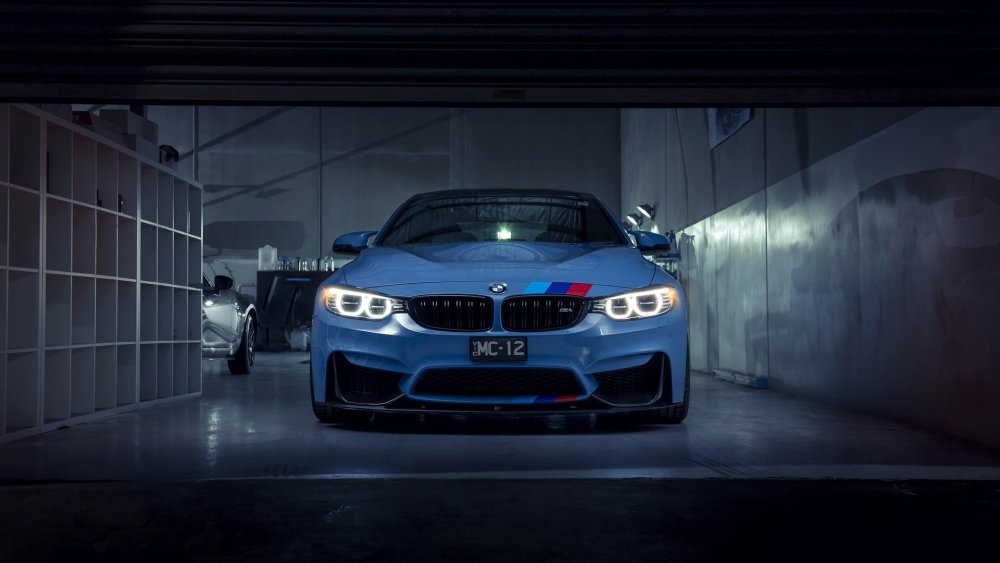 BMW logo 4k