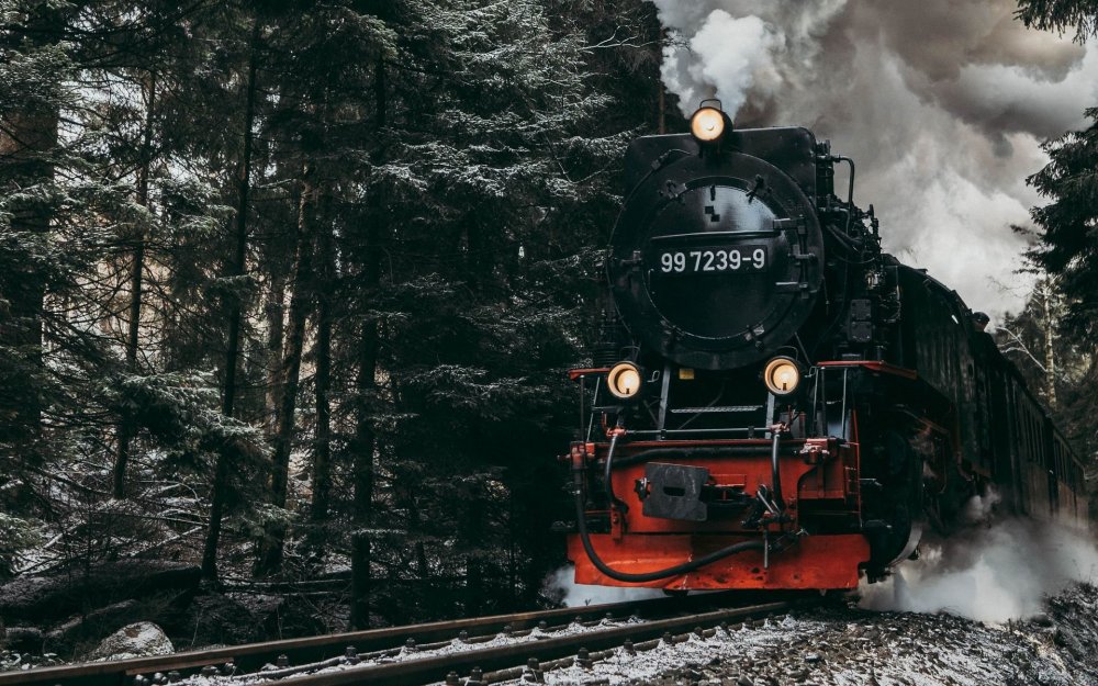 Красивый паровоз