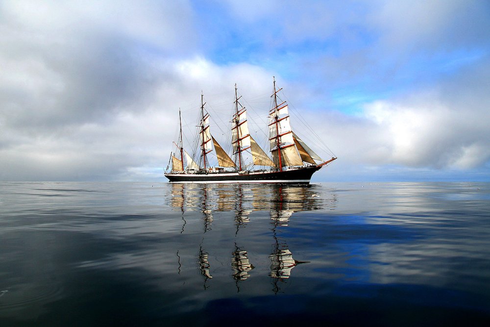 Парусник в небе