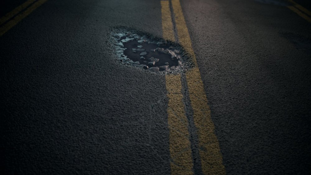 Влажный асфальт