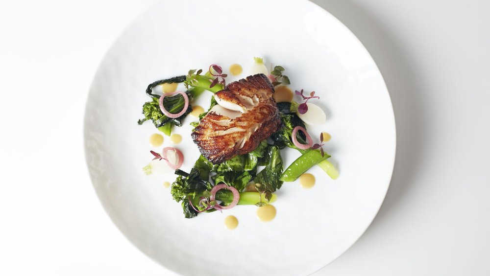 Ресторанное блюдо вид сверху