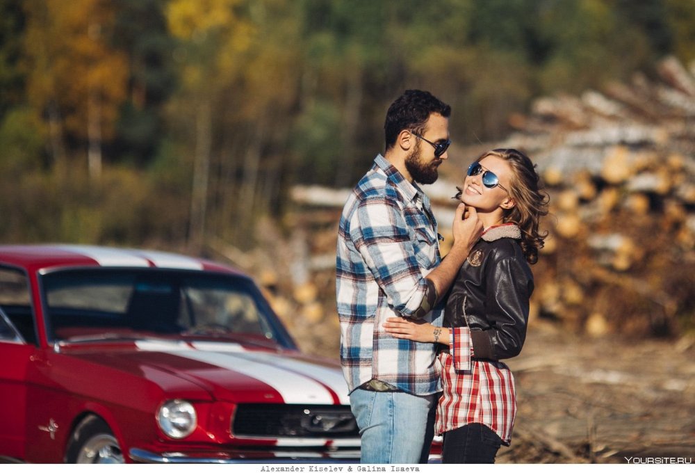 Мужчина за рулем селфи