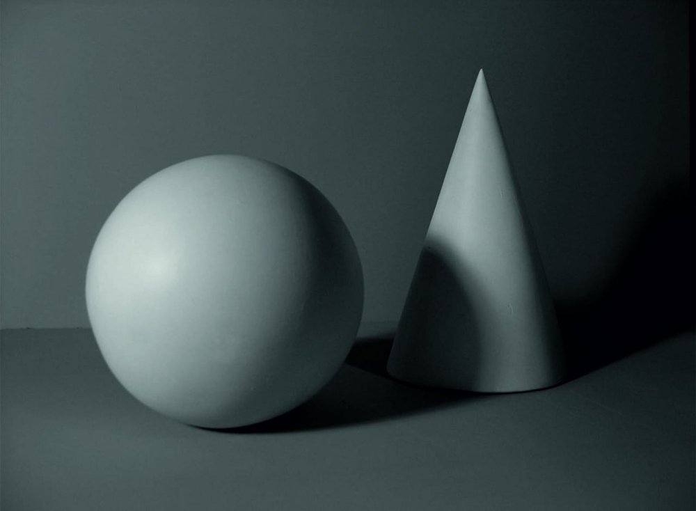 Белый стол вид сверху