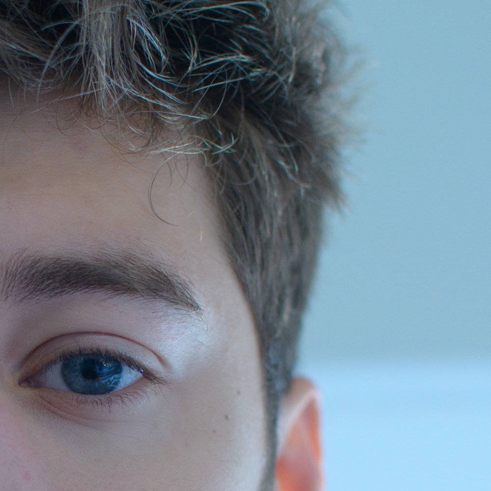 Глаза подростка