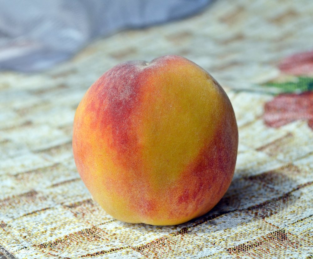 Сплющенный персик