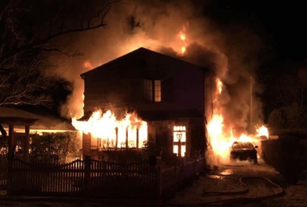 Горящее здание Эстетика