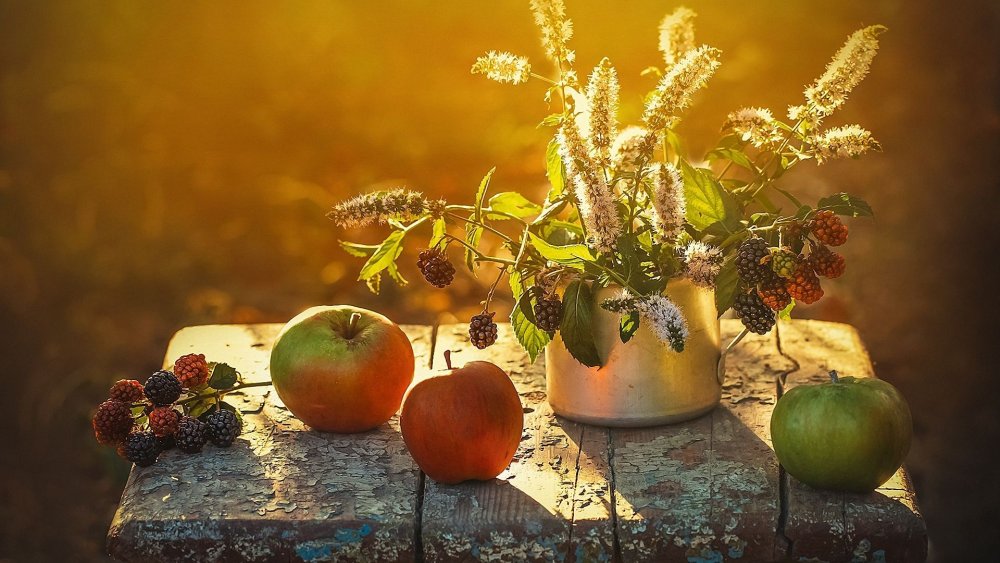 Натюрморт осенний