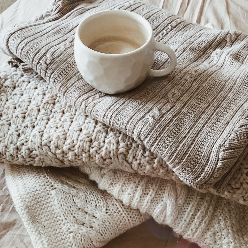 Теплый уютный вязаный плед