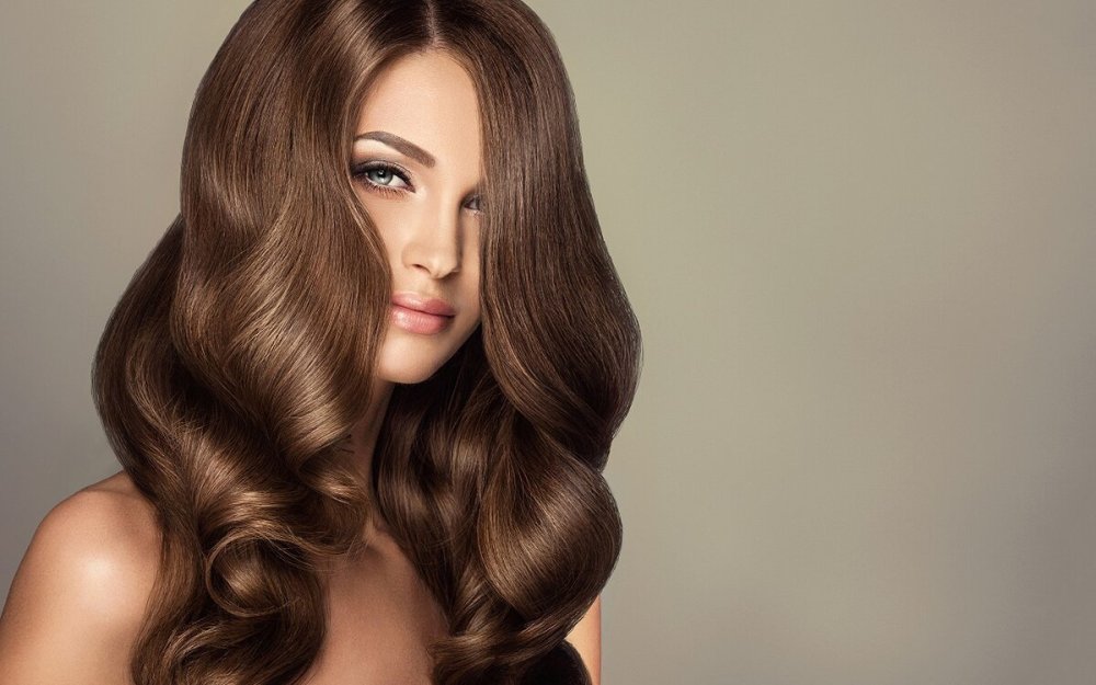 Косы на белом фоне