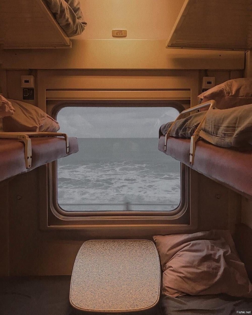 Купе в поезде