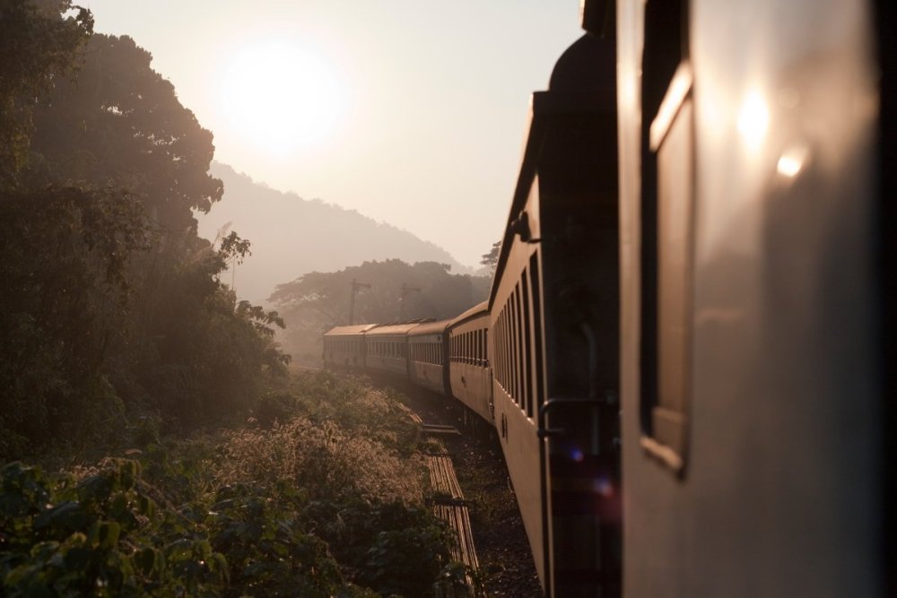 Красивый вид из поезда